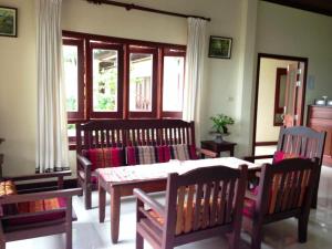 Posezení v ubytování Senesothxuene Hotel
