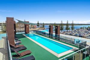 The swimming pool at or close to Mantra Quayside Port Macquarie