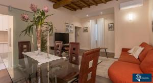 Χώρος καθιστικού στο L'Olimpo di Estia