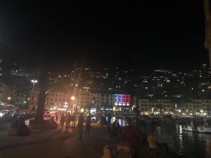 Utsikt over Porto Santo Stefano, enten fra ferieboligen eller fra et annet sted