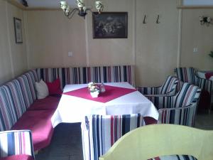 Restoran ili drugo mesto za obedovanje u objektu Waldhof