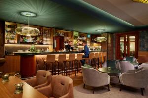 Lounge oder Bar in der Unterkunft HYPERION Hotel Berlin