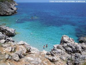 Paesaggio naturale nelle vicinanze della villa