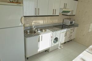Dapur atau dapur kecil di Casa Rural El Negrillo