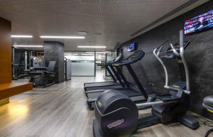 Фитнес-центр и/или тренажеры в Ajax Hotel