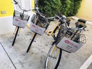 Jízda na kole v ubytování Phuket Chinoinn-SHAPlus Certified nebo okolí