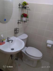 Phòng tắm tại Standard Room with Balcony 658