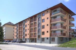 Budova, v ktorej sa apartmán nachádza