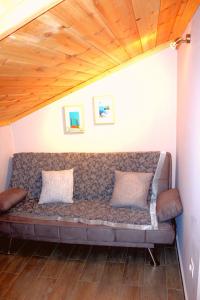 A seating area at Villanta