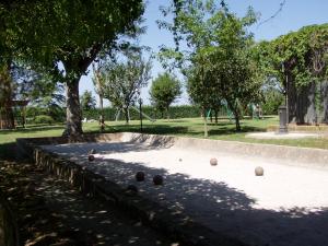 A garden outside Agriturismo La Pisana