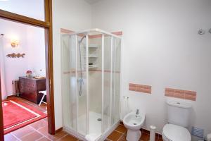 Ein Badezimmer in der Unterkunft Quinta do Rol