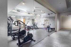 Centrum fitness w obiekcie Relais & Châteaux Hotel Quadrille - Adults Only