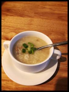 Makanan di atau berdekatan hotel