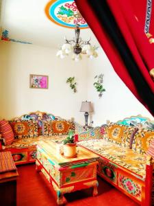 พื้นที่นั่งเล่นของ Kangding Guozhuang Nan Wu Hao Boutique Inn