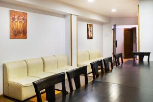 A seating area at Hotel San Lázaro