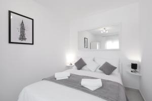 Postel nebo postele na pokoji v ubytování Luxury Apartment Bella