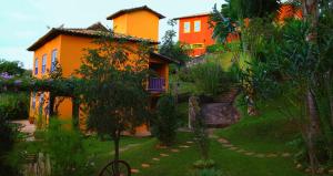 A Casa Vermelha Hospedaria外面的花园