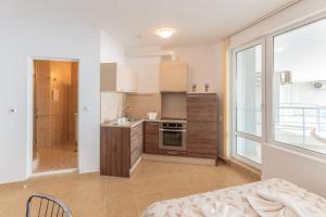 Kuchyň nebo kuchyňský kout v ubytování Aparthotel Costa Calma