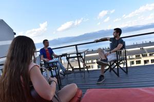 Balkón nebo terasa v ubytování Hostel Inn Bariloche