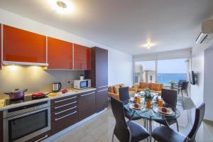 Nhà bếp/bếp nhỏ tại one bedroom apartment in Fig tree bay