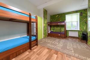 FunKey Hostel tesisinde bir ranza yatağı veya ranza yatakları