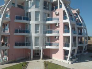 Budova, kde se aparthotel nachází