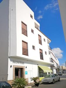 Imagen de la galería de Hostal Bodega, en Conil de la Frontera