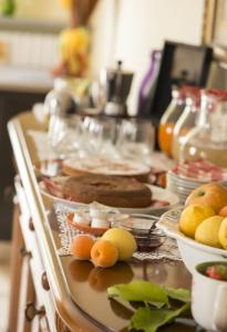 Jedlo v ubytovaní bed & breakfast alebo blízkom okolí