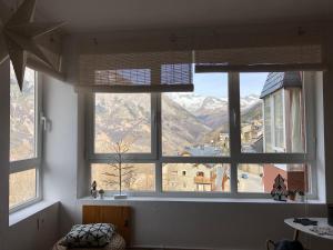 Nespecifikovaný výhled na hory nebo výhled na hory při pohledu z apartmánu