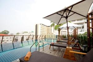 Bazén v ubytování Sunshine Hotel & Residences nebo v jeho okolí