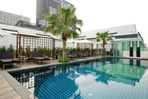 Bazén v ubytování Sunshine Hotel & Residences nebo v jeho okolí
