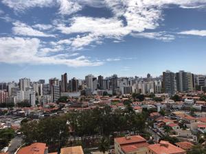 Vista generica su Salvador o vista sulla città dall'interno dell'hotel