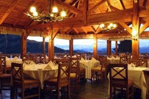 Restorāns vai citas vietas, kur ieturēt maltīti, naktsmītnē Club Hotel Catedral