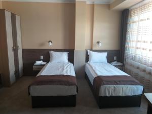 Afbeelding uit fotogalerij van Family Hotel Relax in Strelcha