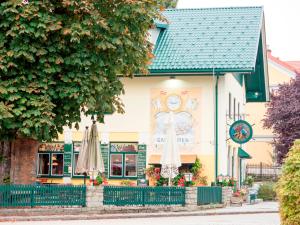 The building in which a szállodákat is located