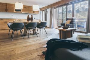 Posezení v ubytování PUR Suites & Chalets