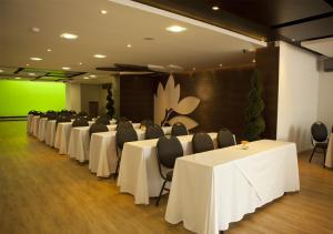 Konferenční prostory v ubytování San Simon Hotel Pereira By Soratama + 19 fotografií