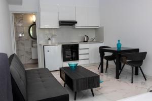 Kuchyňa alebo kuchynka v ubytovaní Nissi49 Apartments