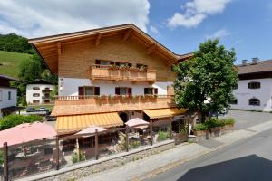 Gallery image of Café Pension Koller in Brixen im Thale