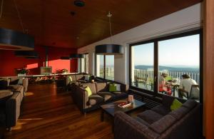Posezení v ubytování Horský Hotel Friesovy Boudy