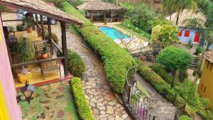 A Casa Vermelha Hospedaria外面的花园