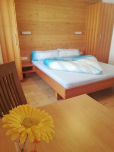 Postel nebo postele na pokoji v ubytování Ködnitzhof