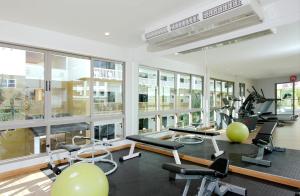 Fitness centrum a/nebo fitness zařízení v ubytování Kata Sea Breeze Resort - SHA Plus