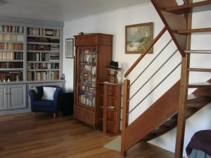 Η βιβλιοθήκη του bed and breakfast