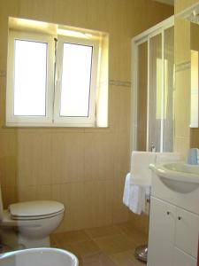 Koupelna v ubytování Pichoses Suites - Gerês