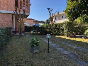 A garden outside Gelso