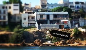 Táj Show holiday homes közelében