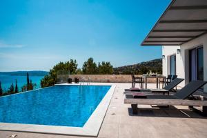 Bazén v ubytování Mystique View Villas nebo v jeho okolí