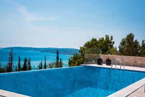 Bazén v ubytování Mystique View Villas nebo v jeho okolí