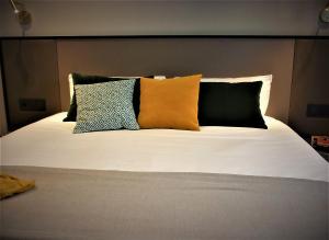 HOTEL TORRENT客房内的一张或多张床位